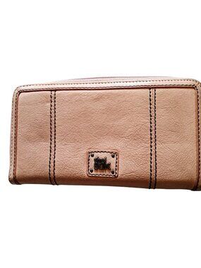 The Sak Pink Leather Wallet With Zipper Closure & Multiple Compartments
